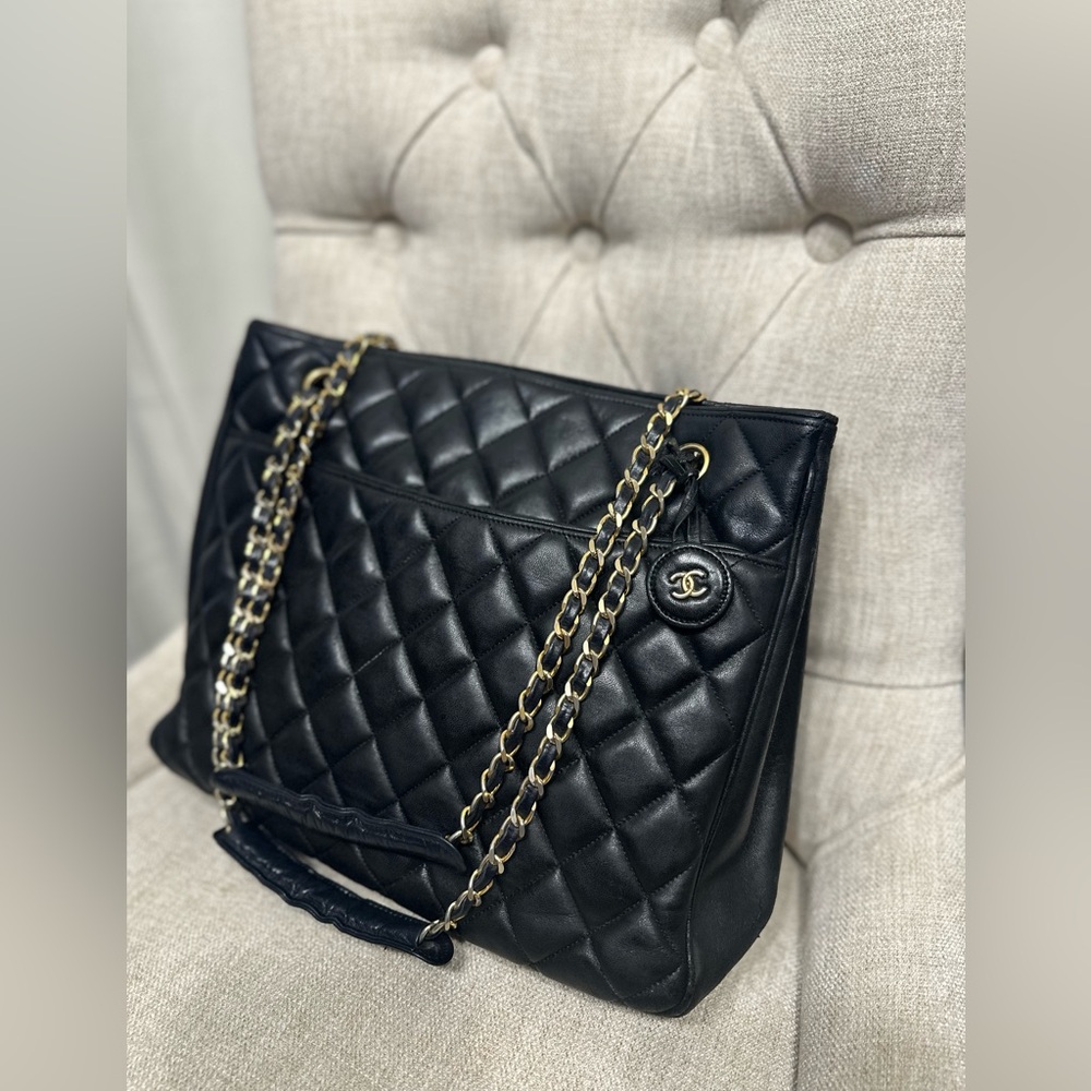 Chanel Lambskin Tote Authentic COA - Picture 4 of 16